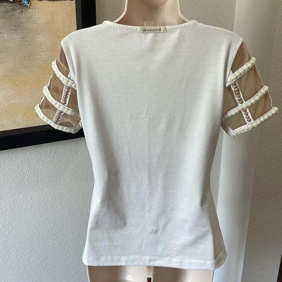 INCREDIBLE T-SHIRT BY VANESSA LIMA.. EIFFEL TOWER AMID MUTED PINK AND BEIGE - Picture 4 of 13